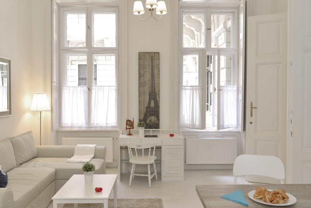 Paris Apartament